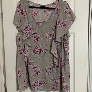 Gray/purple floral Torrid blouse with cap sleeve/ruffles size 5
